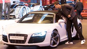 Szaleństwo. Zdradził, ile ma samochodów