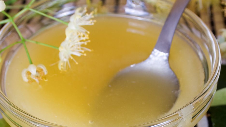 Syrop z liści lipy pomaga leczyć przeziębienie