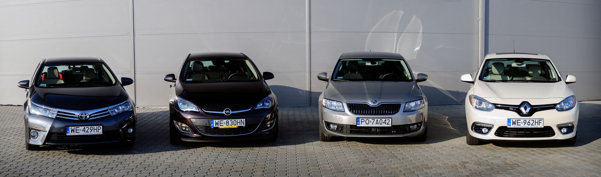 Opel Astra Sedan vs. Renault Fluence vs. Škoda Octavia vs. Toyota Corolla - galeria testowa 65