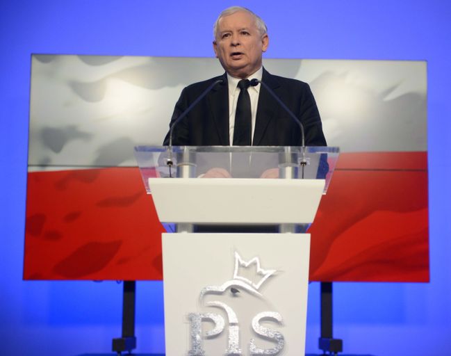 Marsz PiS "W obronie demokracji i wolności mediów". Kaczyński: "Te wybory zostały sfałszowane!"