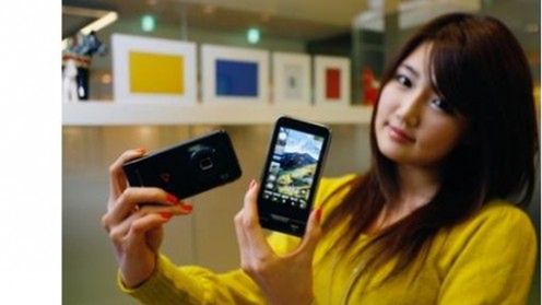 Samsung Haptic M8 z aparatem 8 Mpix 1