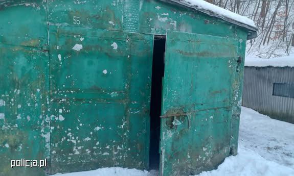 Gdańsk: Kobieta w ciąży mieszkała w blaszanym garażu. Dostała schronienie