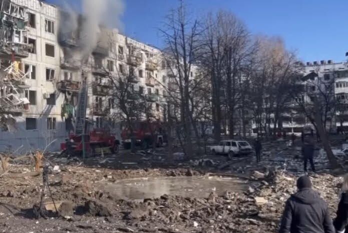 Rosja rozpoczęła w czwartek ostrzał ukraińskich miast. Celem agresji są cywilne i wojskowe obiekty 