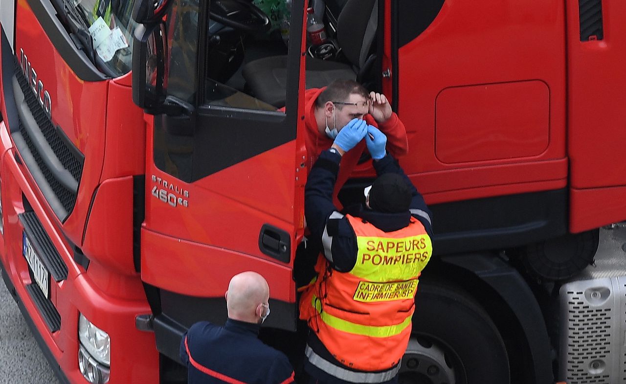 Dover. Na przeprawę czeka 4000 ciężarówek