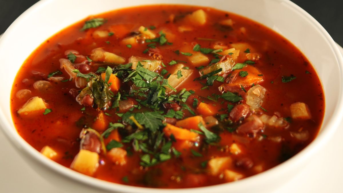 Dlaczego warto dodawać suszone grzyby do zup?