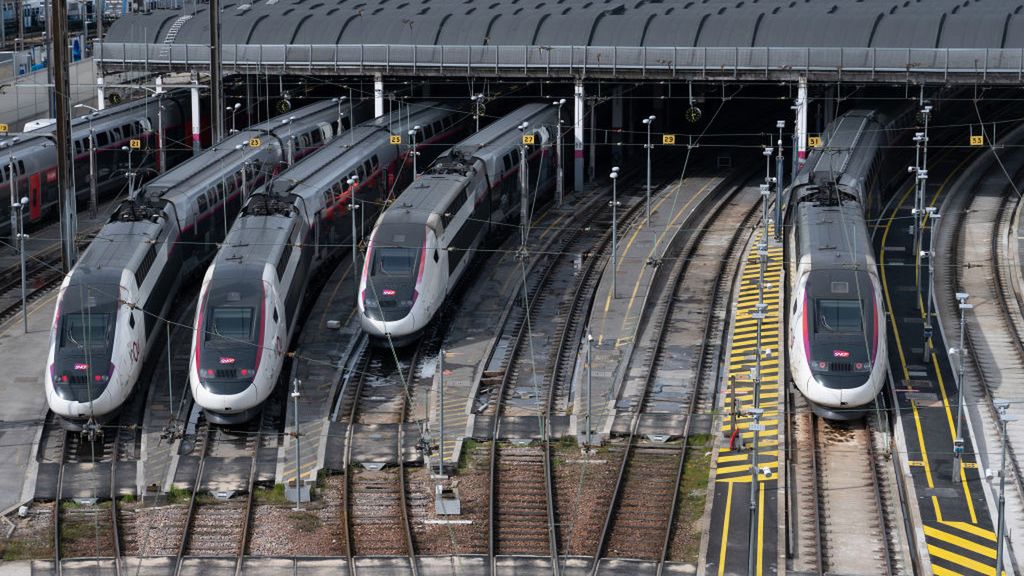 Zdjęcie okładkowe artykułu: Getty Images / Samuel Boivin/NurPhoto  / Pociągi TGV w Paryżu