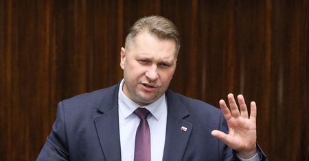PiS znów chce rewolucji ws. składki. Czarnek o błędzie Morawieckiego