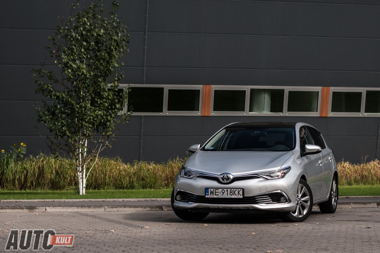 Nowa Toyota Auris 1.2 Multidrive S - test, opinia, spalanie, cena