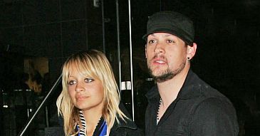Nicole i Joel pomagają biednym matkom