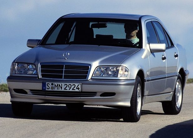 Używany Mercedes klasy C W202 - typowe awarie i problemy