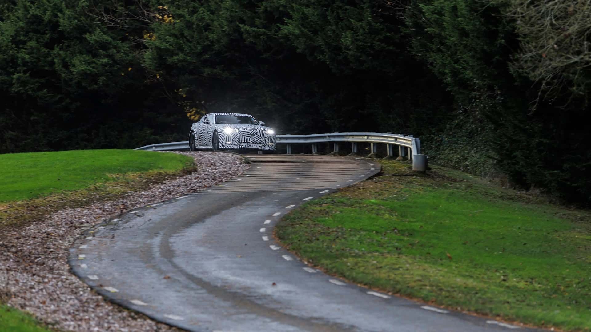 Nowy Jaguar podczas zimowych testów