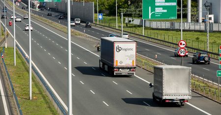 Uciekają przed Polskim Ładem. Ich liczba idzie w setki