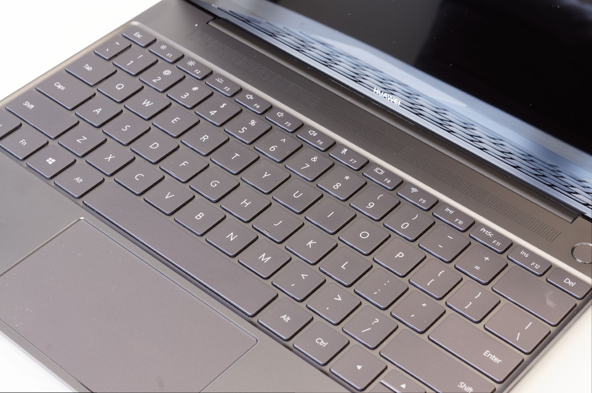 Huawei MateBook X – test pięknego i szczupłego konkurenta MacBooka 7