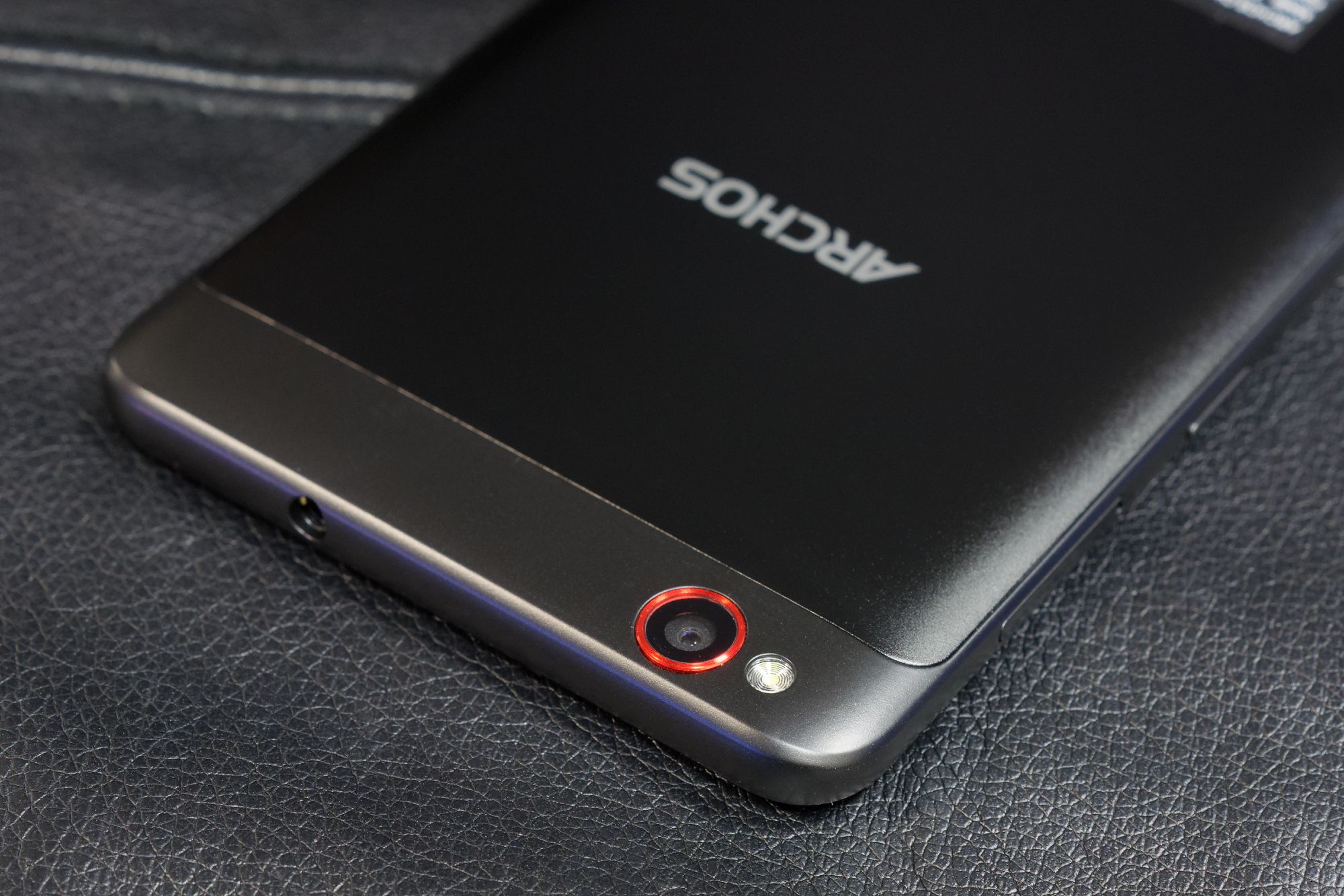 Test Archos Diamond Gamma: francusko-chiński smartfon z ładną nakładką 2