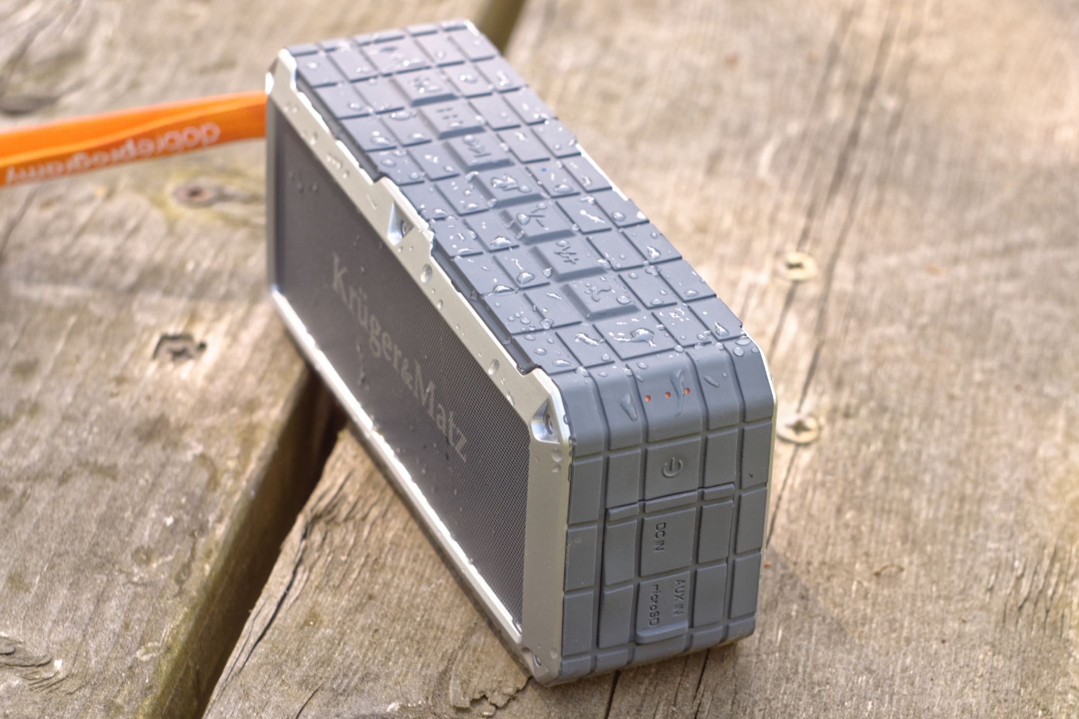 Kruger&Matz Discovery: bezprzewodowy głośnik, idealny na wakacje 4