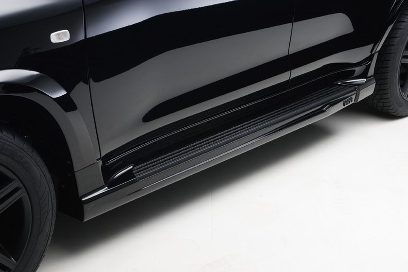 Toyota-Land-Cruiser-Black-Bison-24