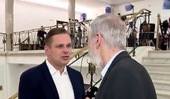Poseł PO próbował wyrwać mikrofon z ręki Łukaszowi Sitkowi z „Minęła 20” (wideo)