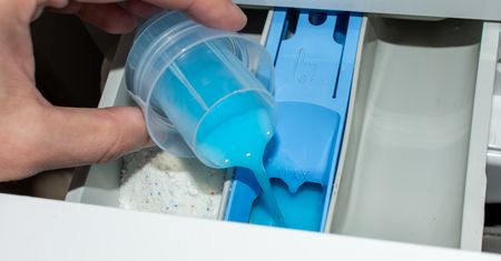 Używamy nagminnie. Chemiczka mówi, czym to grozi