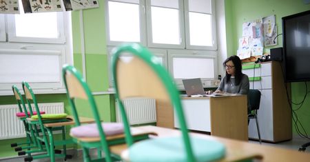 Nauczyciele mają dostać pieniądze. Ważna decyzja Sejmu