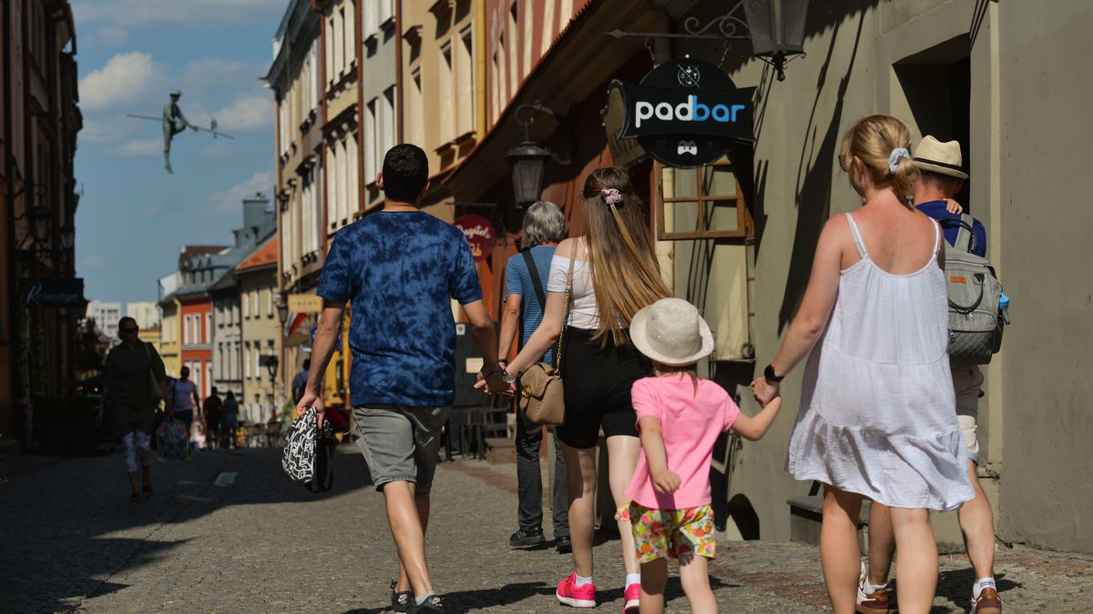 Stopa zastąpienia w Polsce będzie drastycznie spadać. To źle wróży dzisiejszym 30-latkom, jeśli chodzi o ich przyszłe emerytury