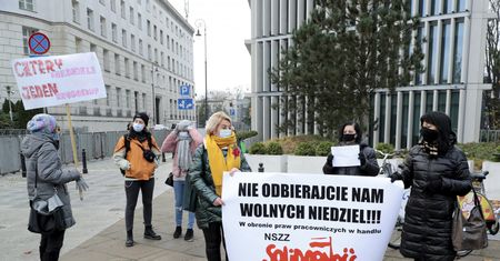 Niedziela handlowa grudzień 2020. Solidarność apeluje do prezydenta