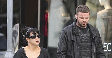 Samotna Lily Allen