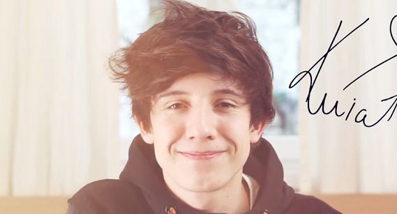 Dawid Kwiatkowski reklamuje kosmetyki Garnier Czysta Skóra (wideo)