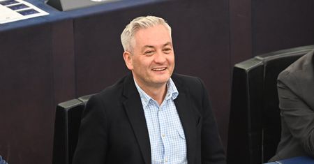 "Musi się wyspowiadać". Biedroń nie gryzie się w język ws. Palikota