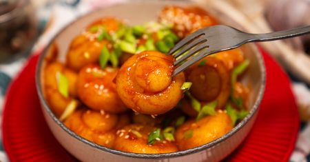 Na pierwszy rzut oka wyglądają jak pieczarki. Takich nie podają w żadnej restauracji