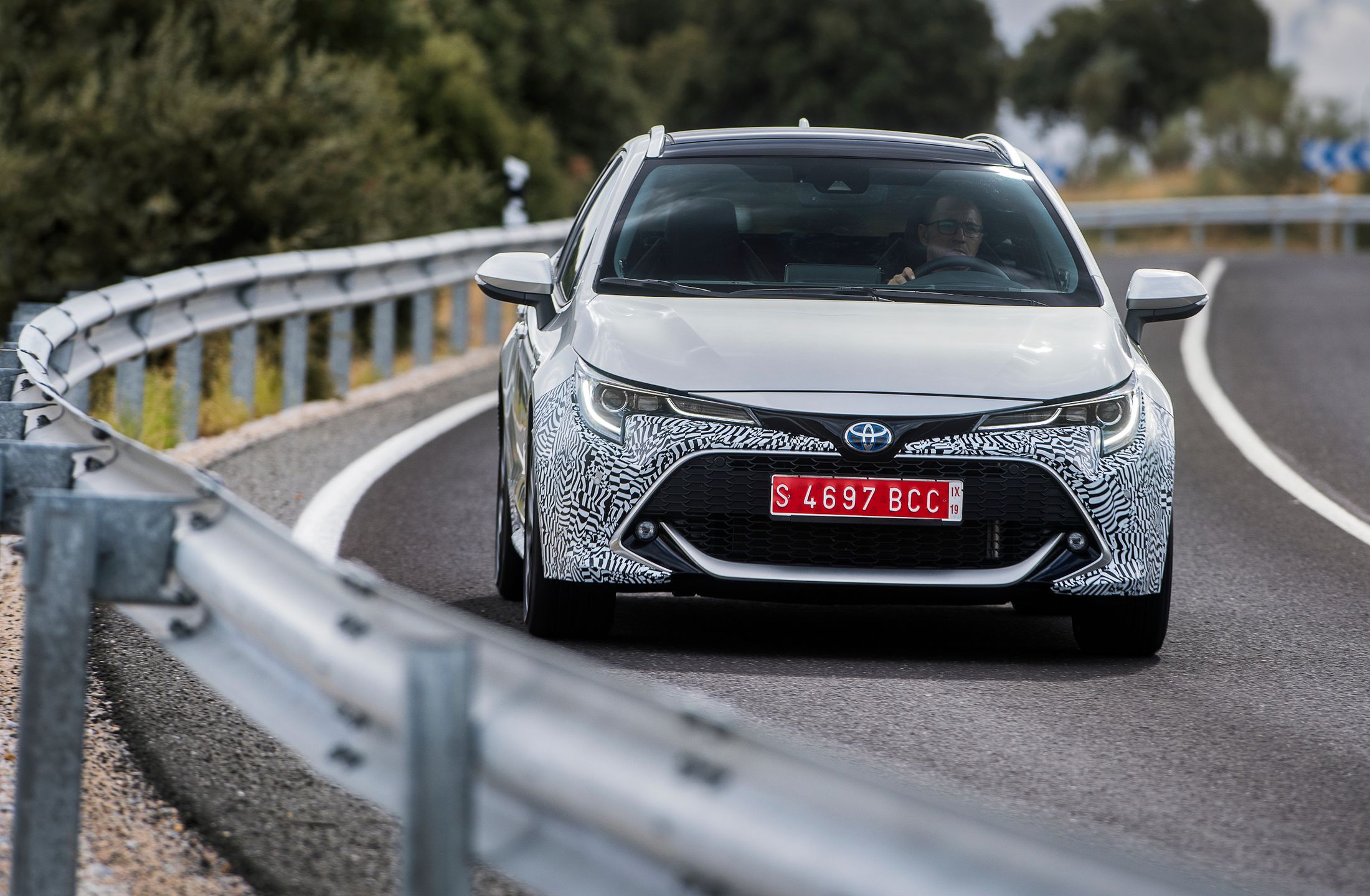Nowa Corolla to samochód z krwi i kości