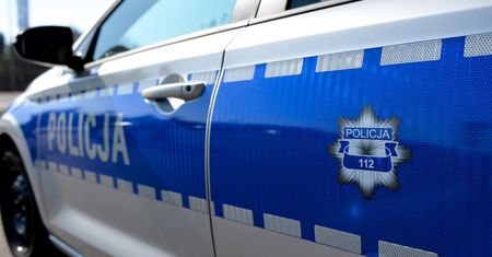 Koronawirus. Volkswagen w nietypowym miejscu. Miała być randka, będzie proces