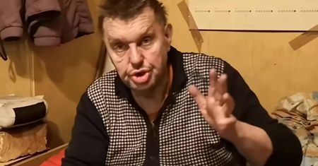 Krzysztof Kononowicz dostał tablicę nagrobną z datą swojej śmierci. Internauci przypominają