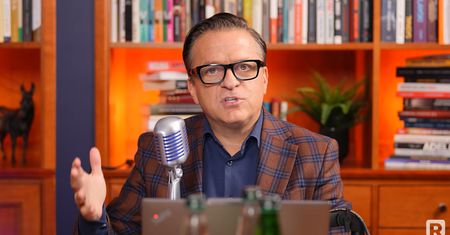 Polacy surowo ocenili gwiazdy telewizji. Rymanowskiego lubią najbardziej