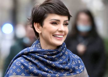 Spodnie aż biją po oczach. Zaszalała ze stylizacją