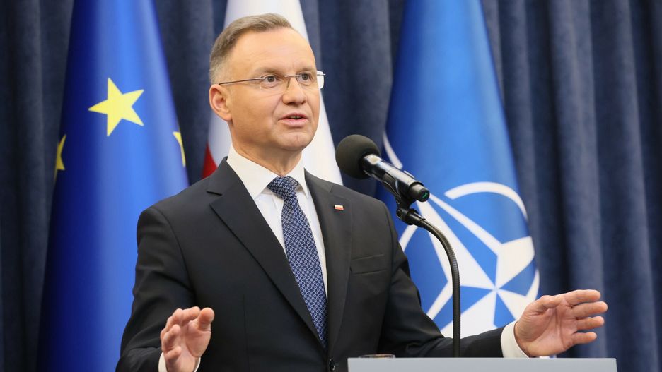Spotkanie prezydenta Andrzeja Dudy z premierem Donaldem Tuskiem
Fot. Pawel Wodzynski/East News, Warszawa, 15.01.2023. Spotkanie prezydenta Andrzeja Dudy z premierem Donaldem Tuskiem w Palacu Prezydenckim. Spotkanie ma dotyczyc zblizajacej sie wizycie szefa rzadu w Ukrainie. N/z oswiadczenie prezydenta po spotkaniu.
Pawel Wodzynski