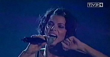 Edyta Górniak na żywo w 2001 roku