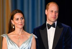 Zjawiskowa Kate na przyjęciu. William nie odstępował jej ani na krok