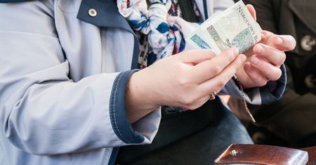 Rząd odpowiada na pomysł prezydenta. Tyle zyskaliby seniorzy