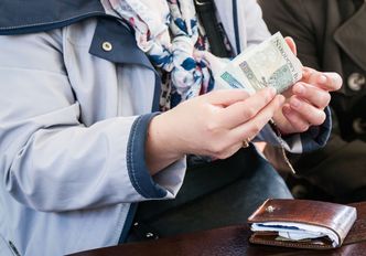 Rząd odpowiada na pomysł prezydenta. Tyle zyskaliby seniorzy