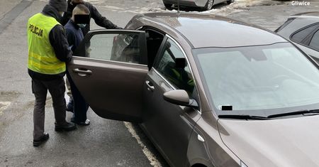 Gliwice. Połasił się na skarbonkę WOŚP. Złodziej złapany dzięki informacji na telefon alarmowy 112