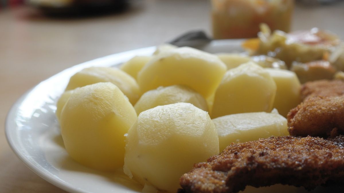 Jemy na kilogramy. Takie są skutki spożywania ziemniaków.