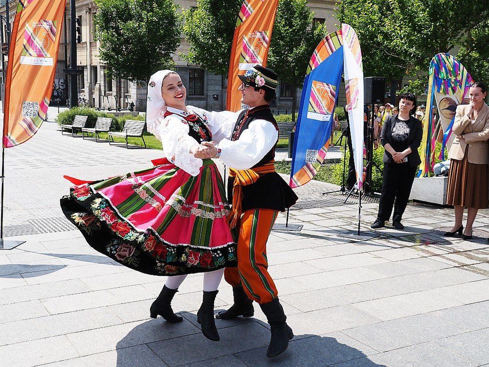 Rozpoczyna się folkowy festiwal młodych artystów.