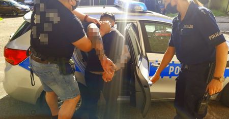 Opolskie. 21-latkowie pobili kierowcę i ukradli pieniądze