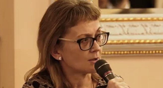 Wyleciała z radia, bo nazwała obchody rocznicy katastrofy pod Smoleńskiem „odbytnicami”. Teraz wraca