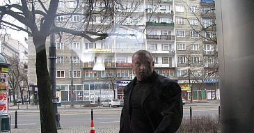 Pudzian też parkuje na chodniku!