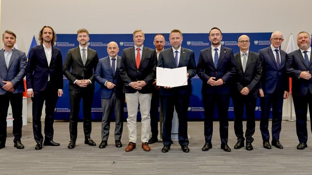 Minister Marcin Kierwiński podpisał list intencyjny ws. systemu ostrzegania ludności cywilnej Cell Broadcast