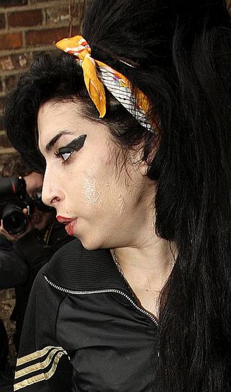 Liszaj Amy Winehouse (ZDJĘCIA)