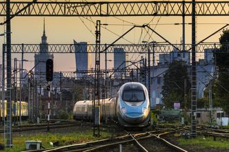 Forsowany przez PiS plan na kolej do CPK idzie do kosza. "Nie ma uzasadnienia"