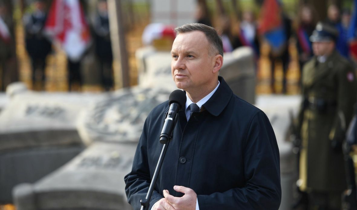 Prezydent Andrzej Duda na uroczystościach pogrzebowych obrońców Westerplatte