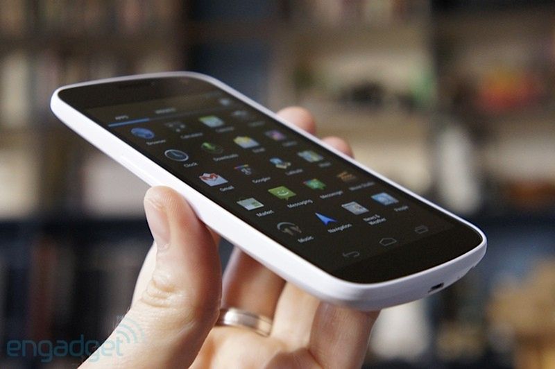 Biały Galaxy Nexus - piękny czy paskudny? [ankieta] 4